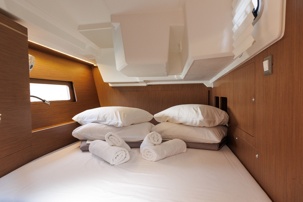 Photo #20 - Oceanis 46.1 (Solon) in Athen - 17015