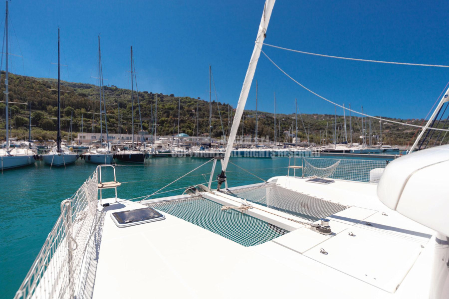 Photo #16 - Lagoon 42 (Frangy) in Capo d'Orlando - 12652