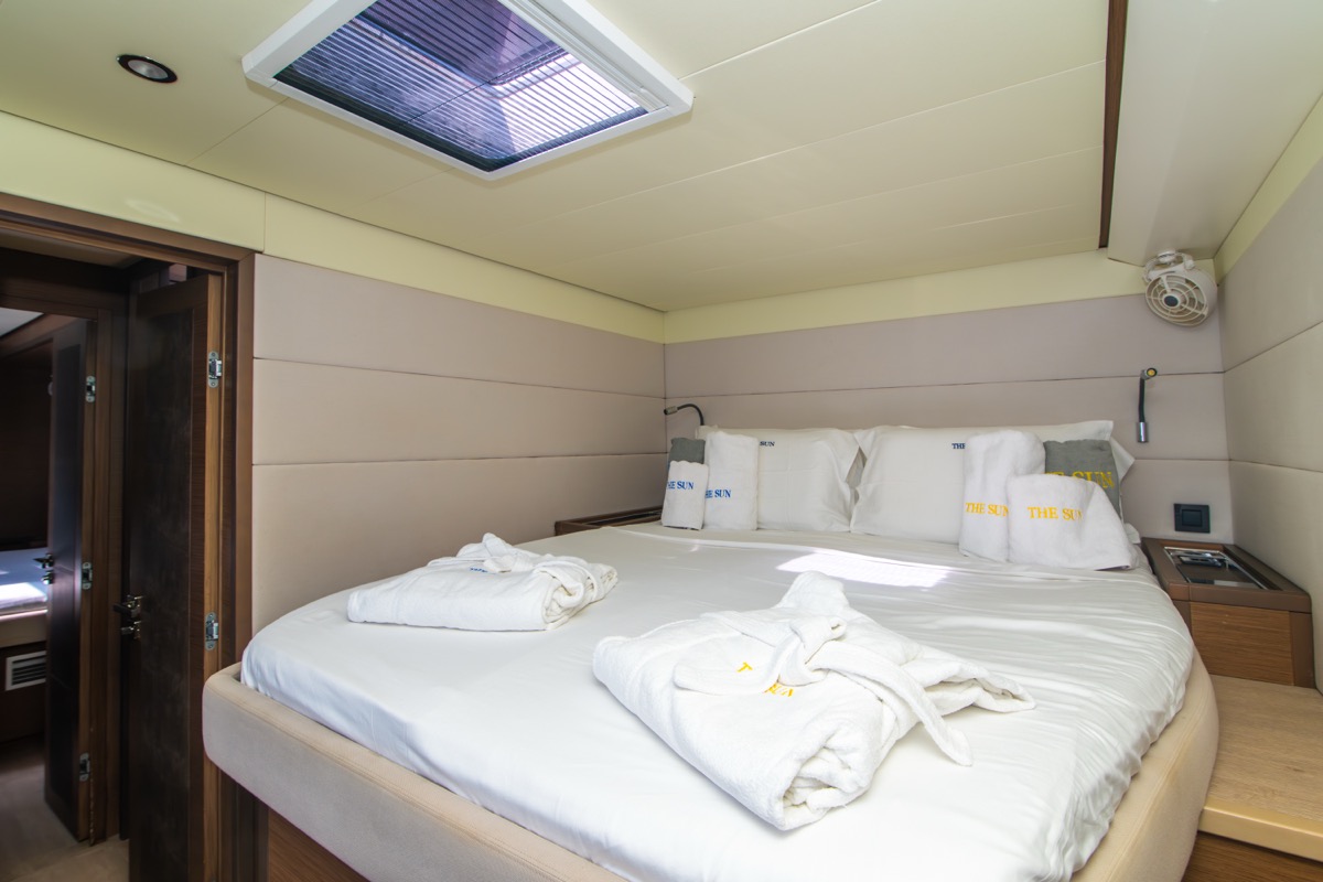 Photo #50 - Lagoon 620 (10+3) (The Sun (refit 2025)) en Portisco - 9878