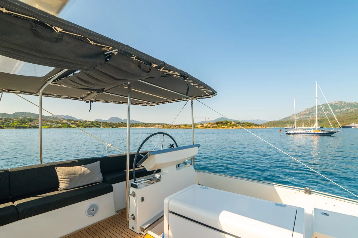 Lagoon 620 (10+3) (The Sun (refit 2025))  - 15