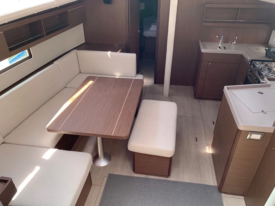 Photo #9 - Oceanis 40.1 (Avra) in Volos - 17977