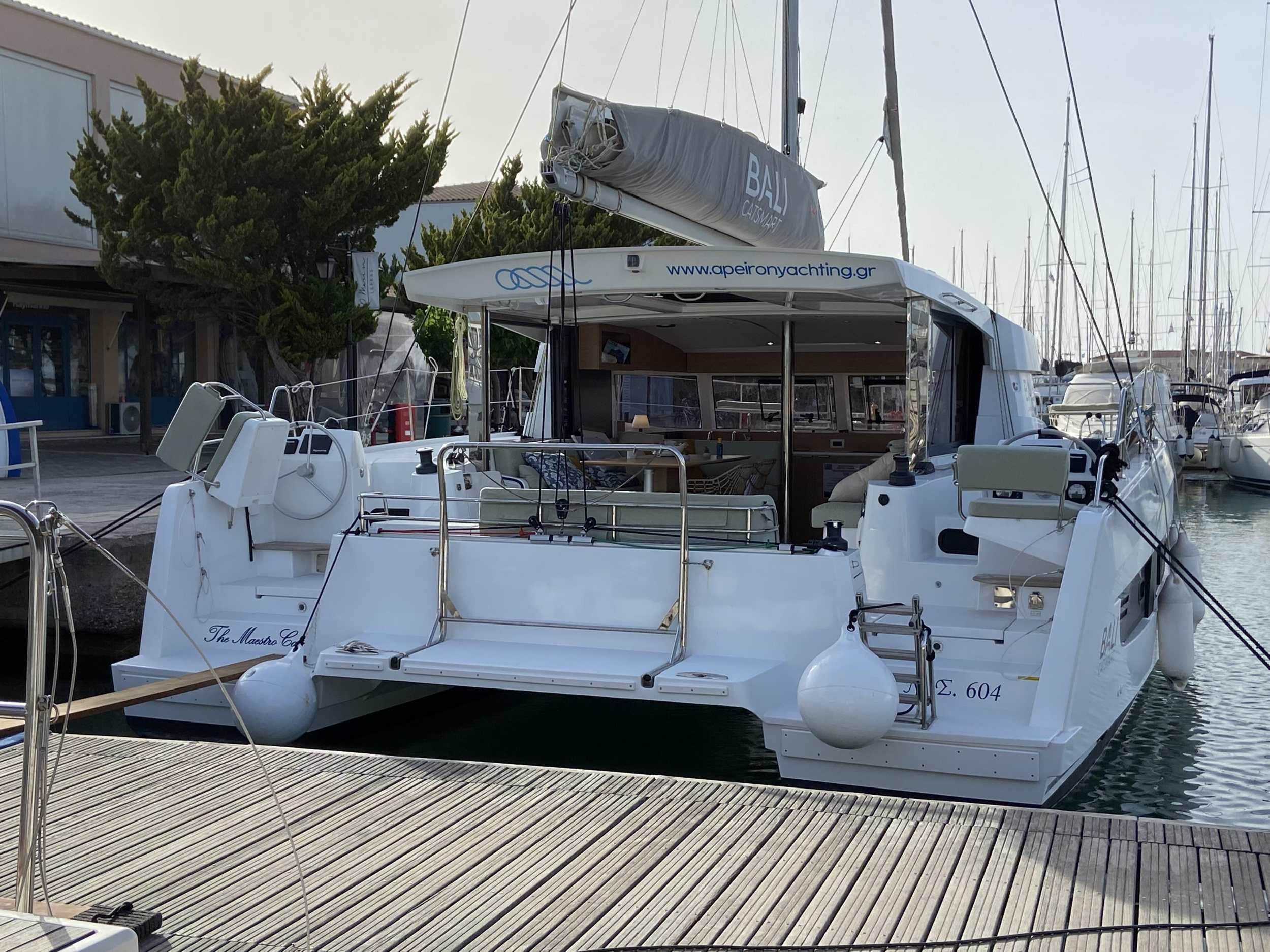 Photo #1 - Bali Catsmart (The Maestro Cat) in Lefkada - 15903