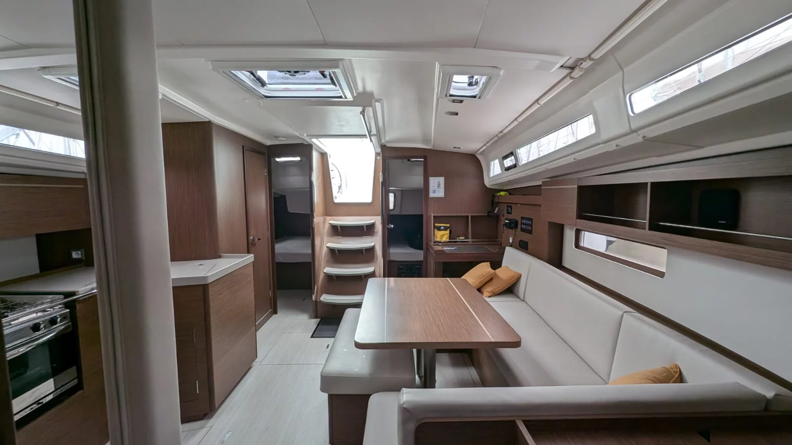 Oceanis 40.1 (Tagada 4)  - 14