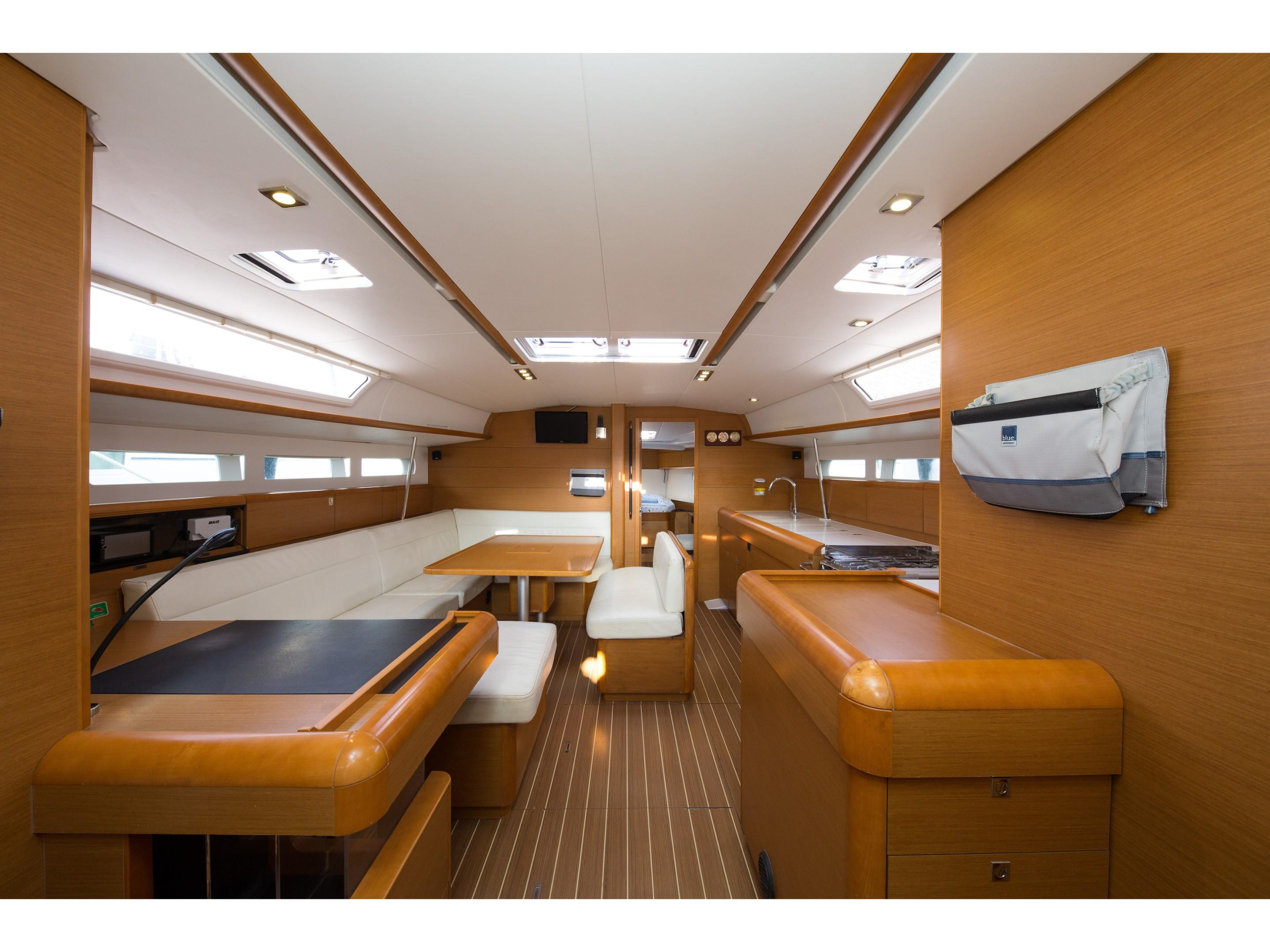 Photo #8 - Sun Odyssey 509 (Ilona) in Fethiye - 15031