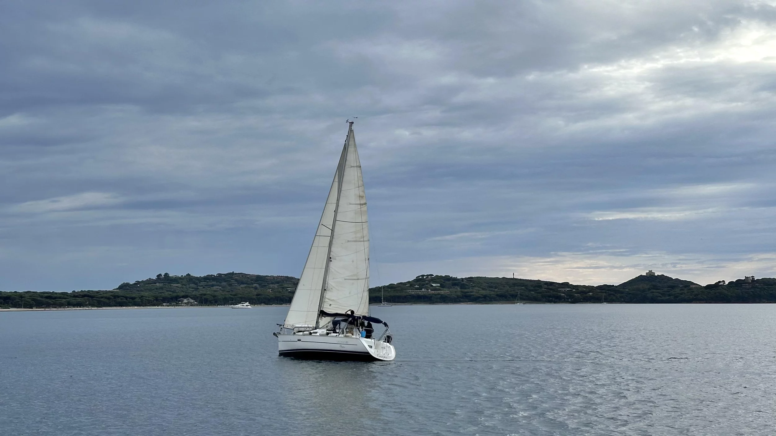 Oceanis 323 Clipper (Cassiopea)  - 25