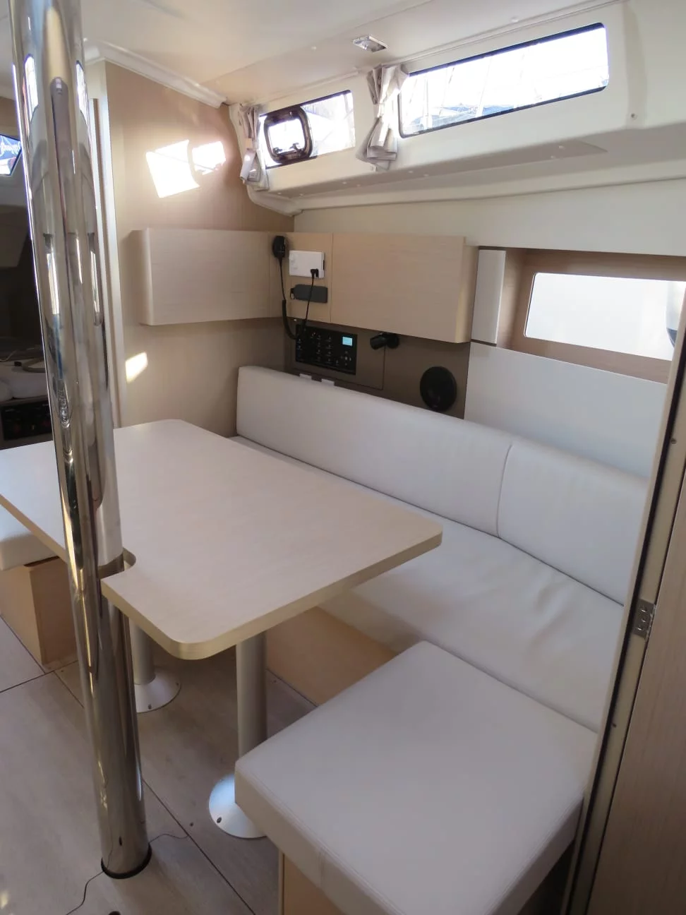 Oceanis 38 (Lina)  - 3