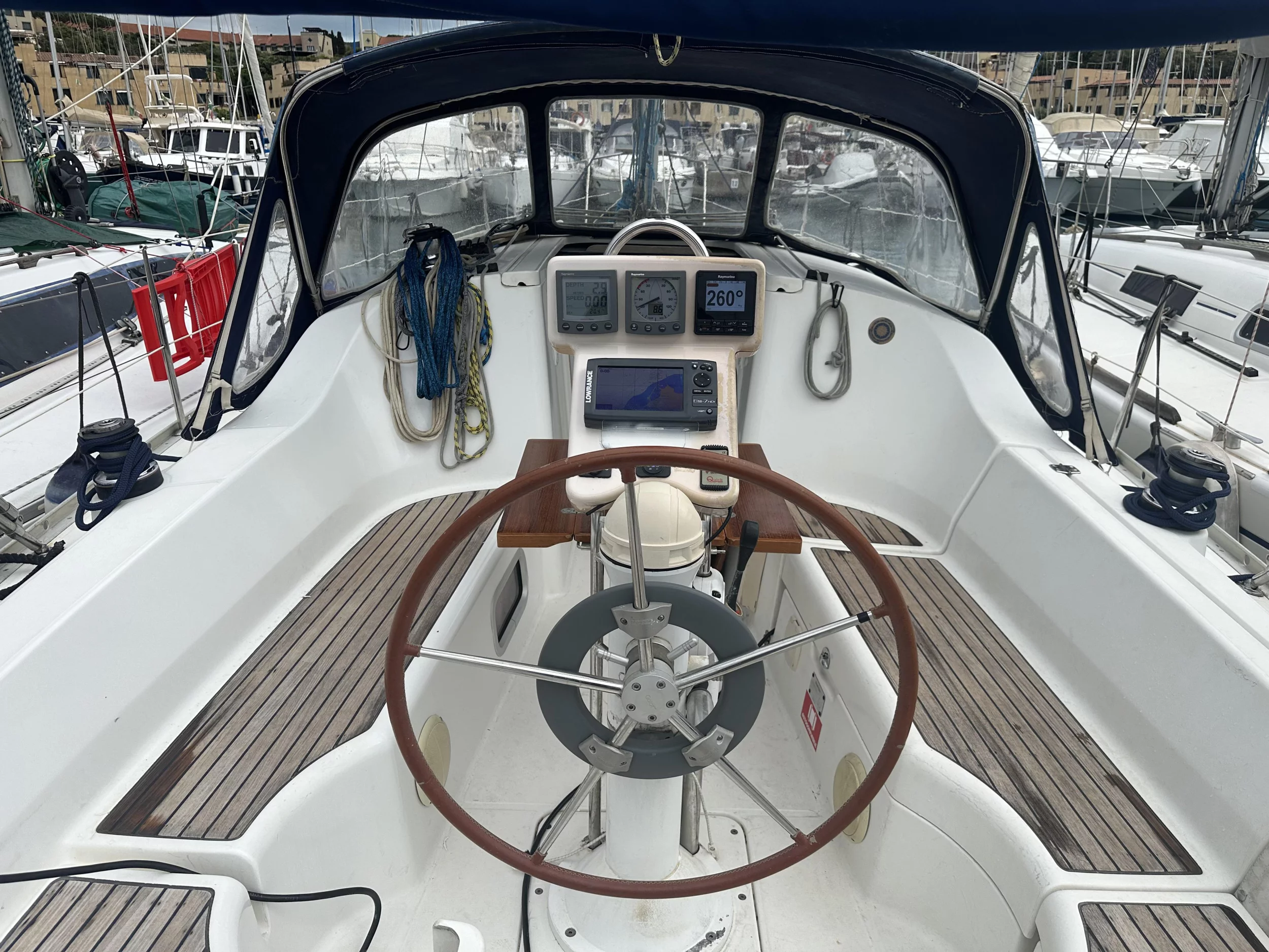 Oceanis 323 Clipper (Cassiopea)  - 7