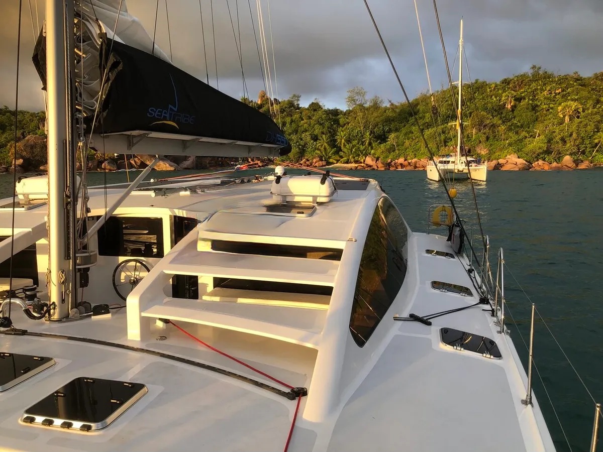 Photo #7 - DH 550 (Valerie) in Mahe - 61282