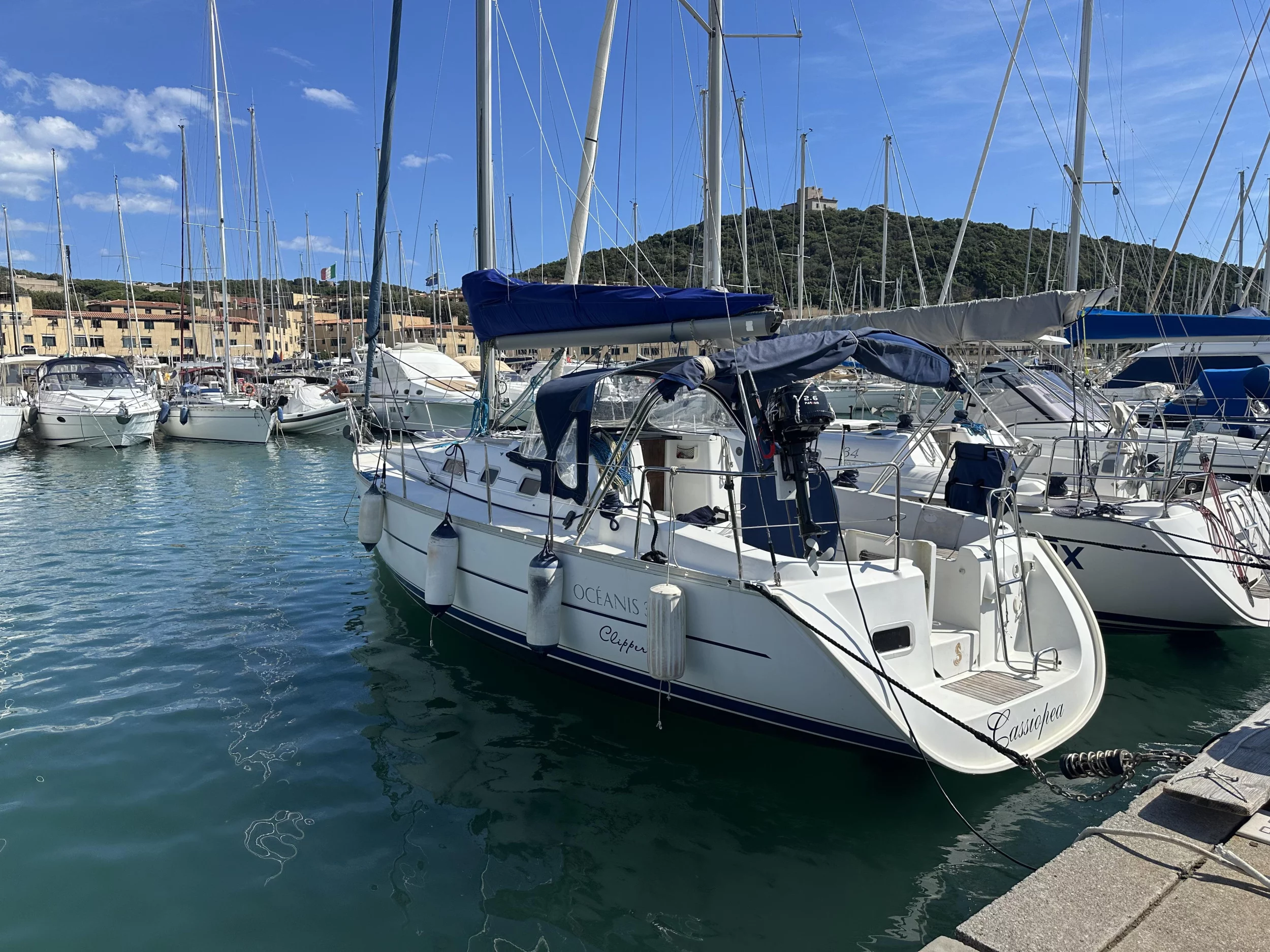 Oceanis 323 Clipper (Cassiopea)  - 14