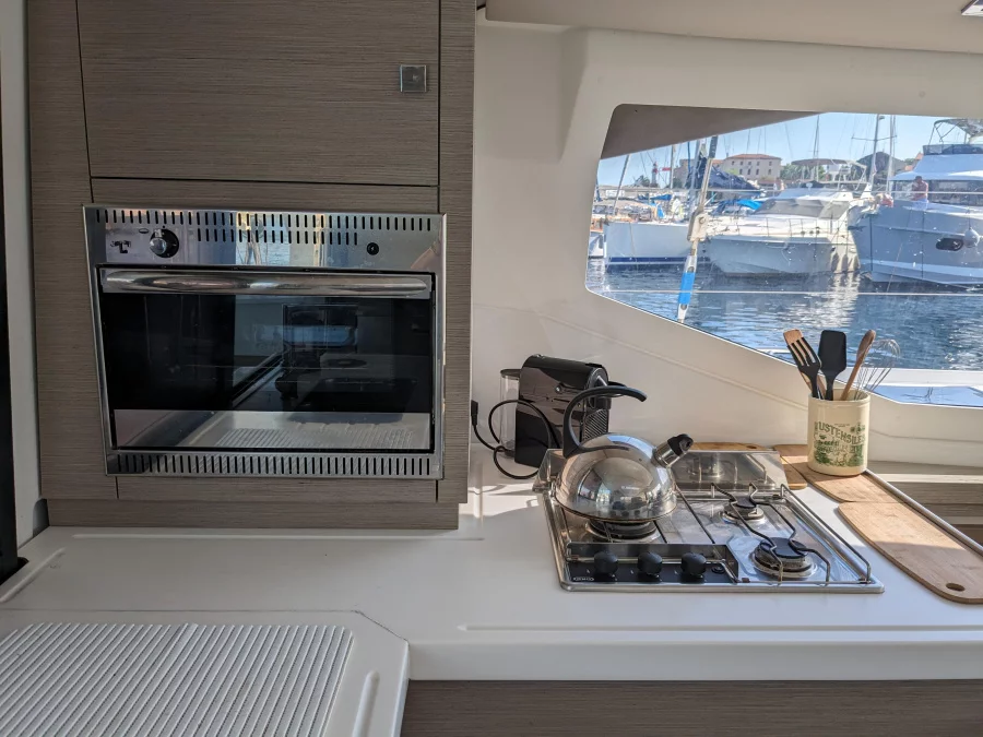 FOUTAINE PAJOT Lucia 40 (Ultimo)  - 9