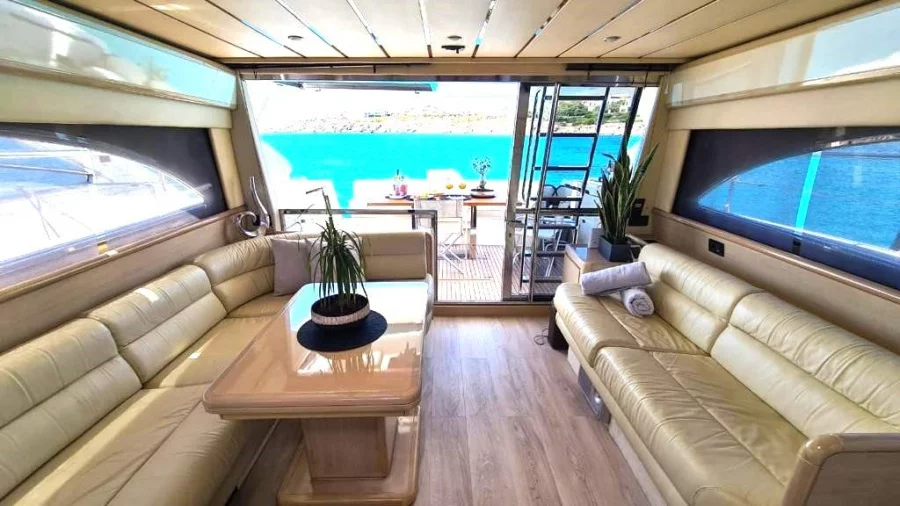 Ferretti 53 Flybridge (Secret)  - 18