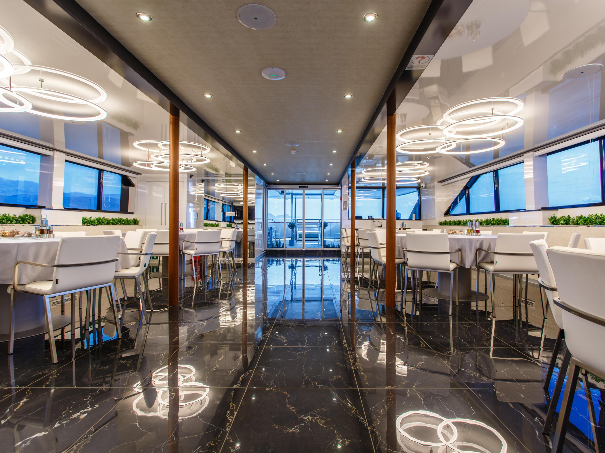 Photo #3 - Luxury Motor Yacht (Ban) in Split - 16194
