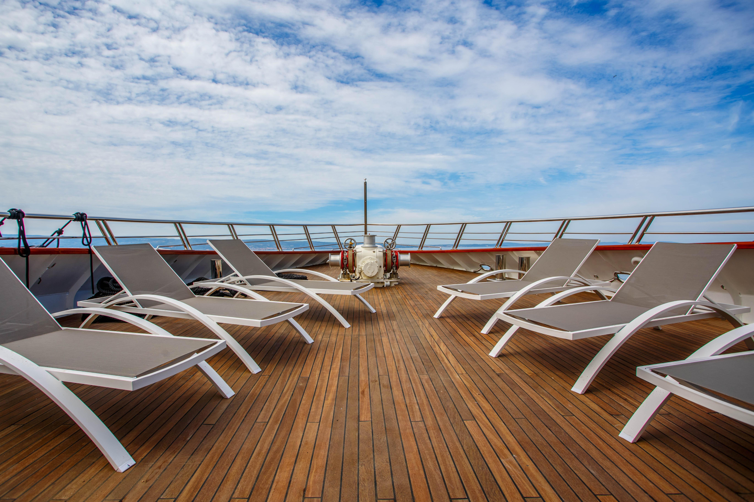 Photo #4 - Luxury Motor Yacht (Ban) in Split - 16194