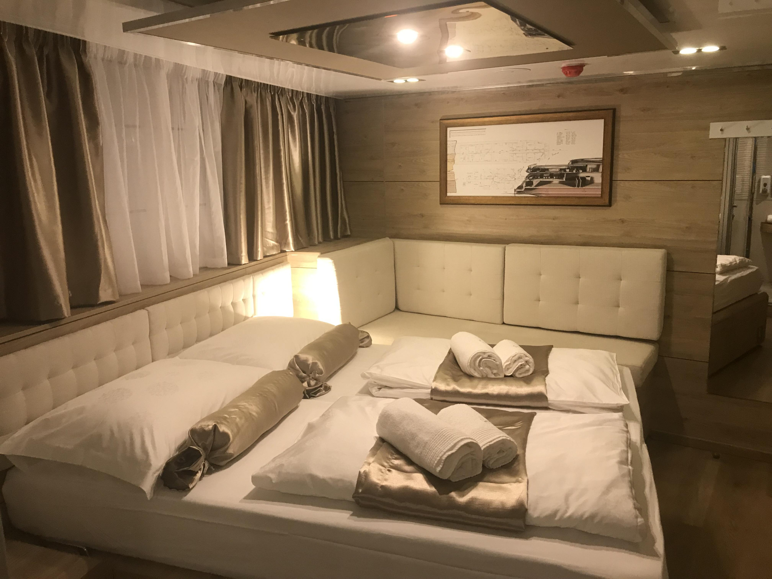 Photo #9 - Luxury Motor Yacht (Swallow) en Split - 18164
