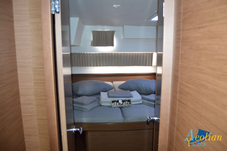 Photo #11 - Lagoon 42 (Aeolian Spirit) in Nea Peramos - 6279