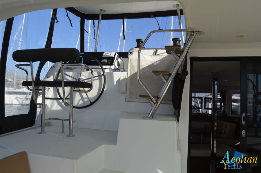 Photo #4 - Lagoon 42 (Aeolian Spirit) in Nea Peramos - 6279