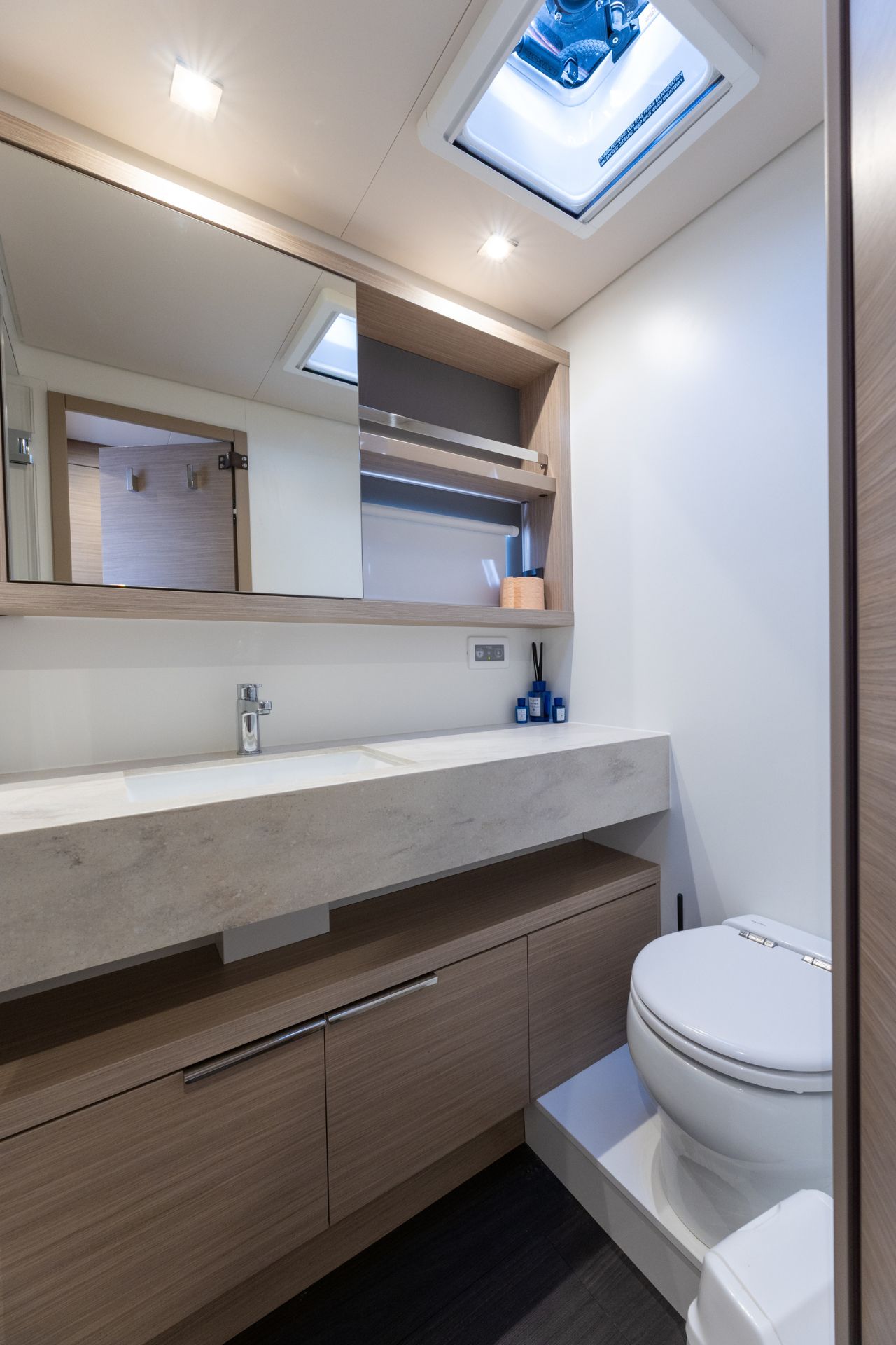 Photo #5 - Lagoon 55 LUXURY version (2025) (ARTISAN) in Split - 16427