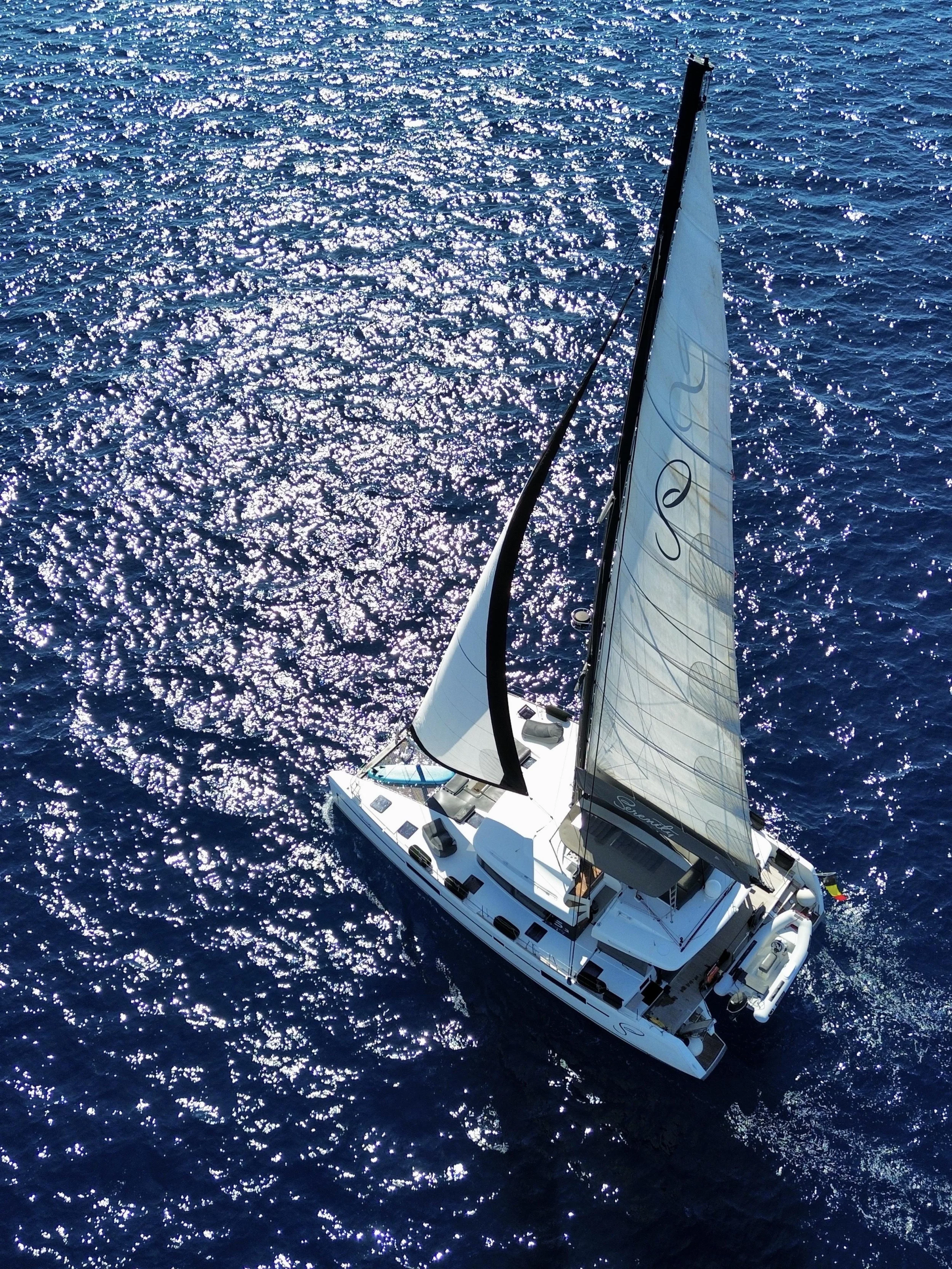 Lagoon 52 (SERENITY I)  - 35