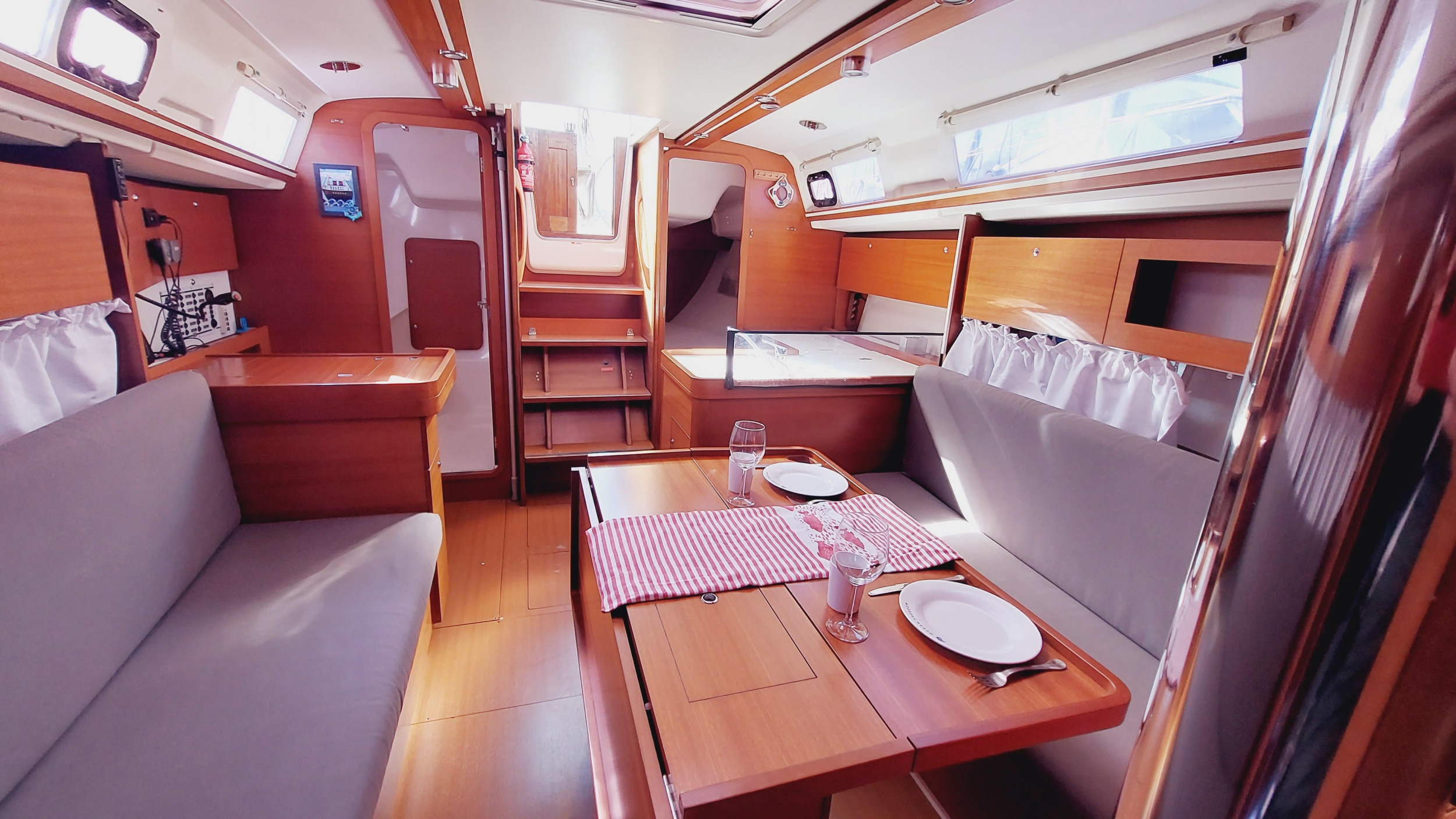 Photo #15 - Dufour 335 Grand Large (Caprice 2) in Castiglioncello - 61068