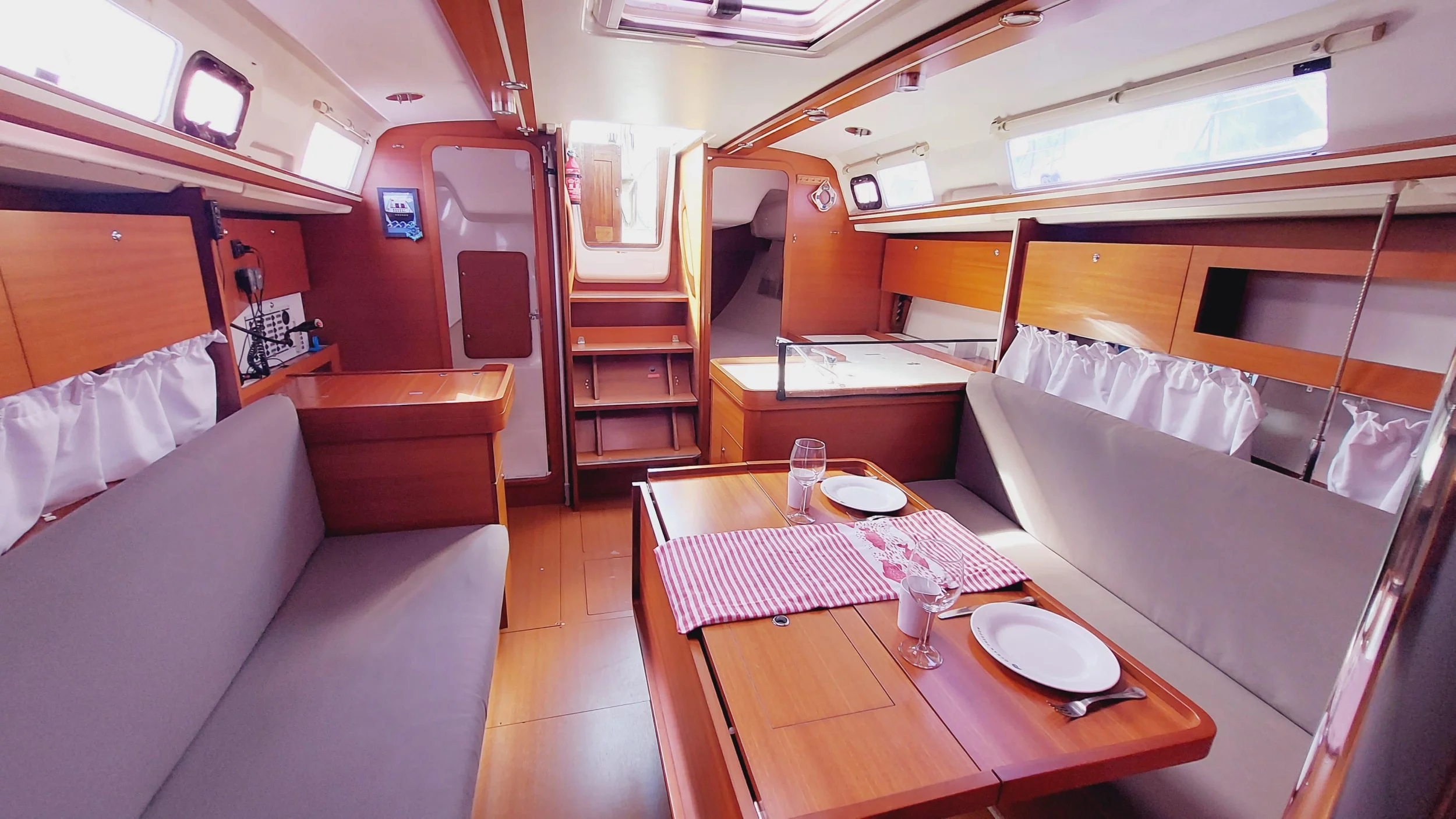 Dufour 335 Grand Large (Caprice 2)  - 4