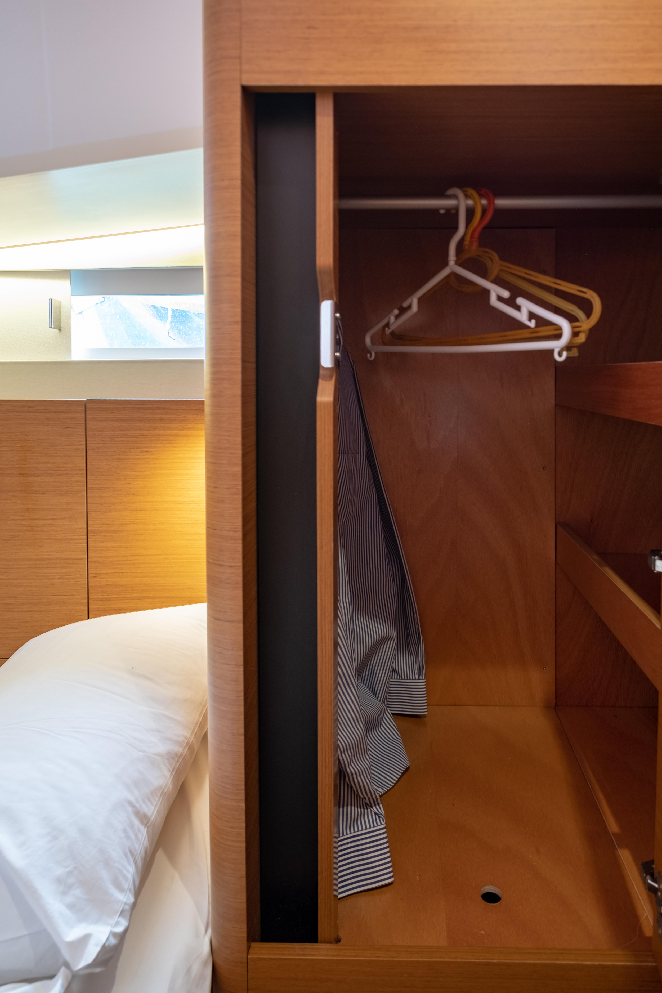 Photo #4 - Sun Odyssey 410 (Elcano) in Lefkada - 12030