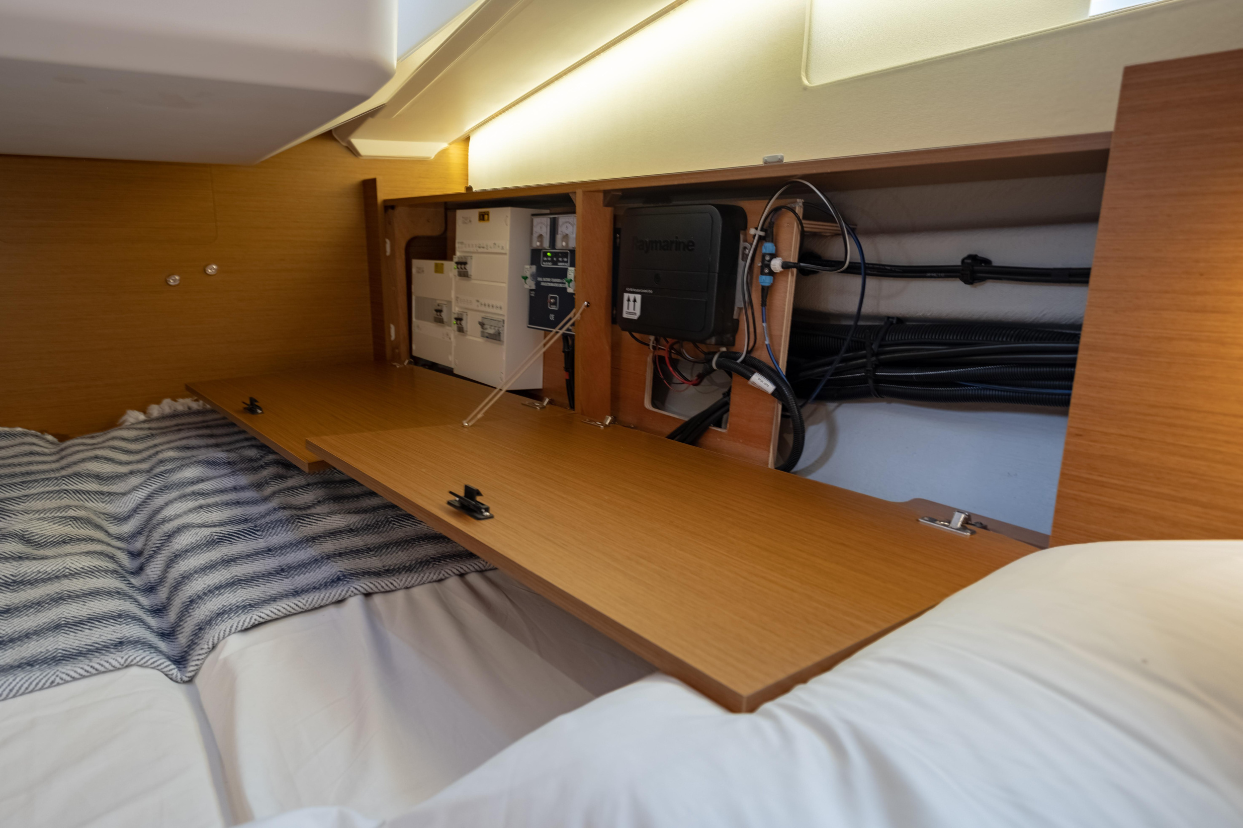 Photo #10 - Sun Odyssey 410 (Elcano) in Lefkada - 12030