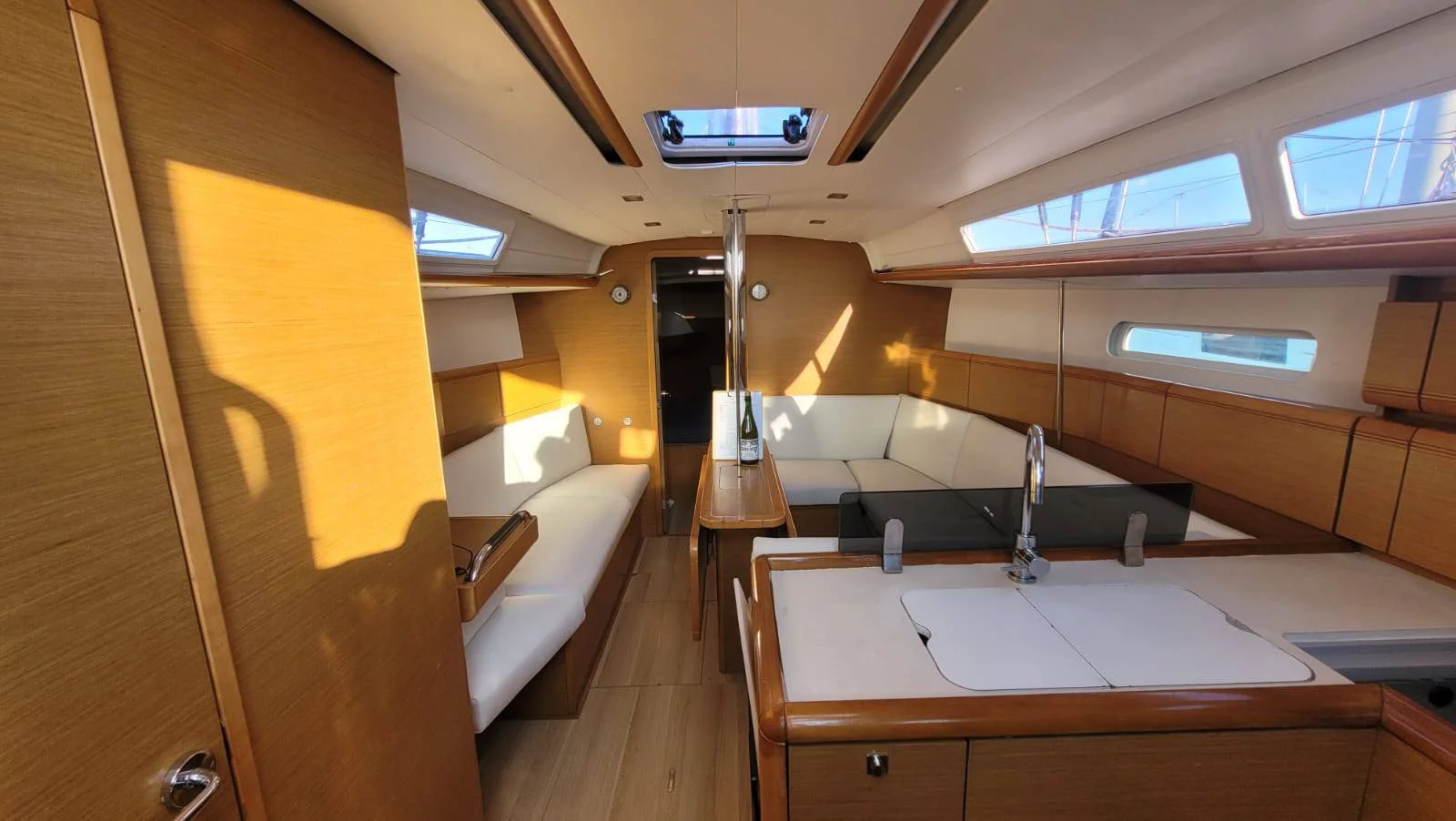 Sun Odyssey 379 (DL) (Corail)  - 11
