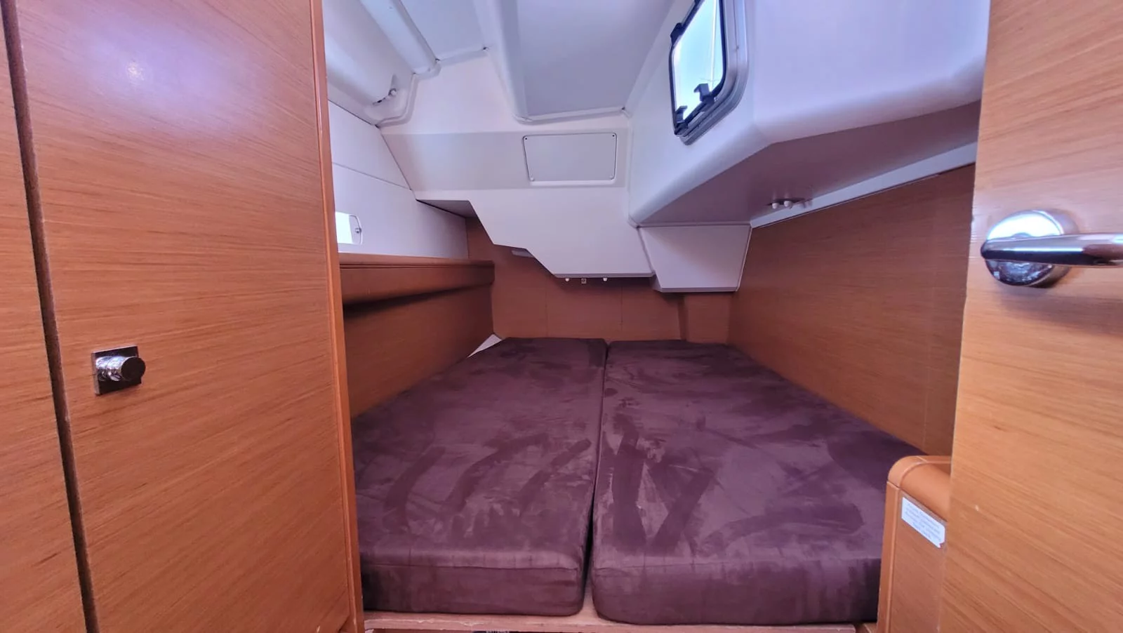 Sun Odyssey 379 "Performance" (Grenat)  - 7