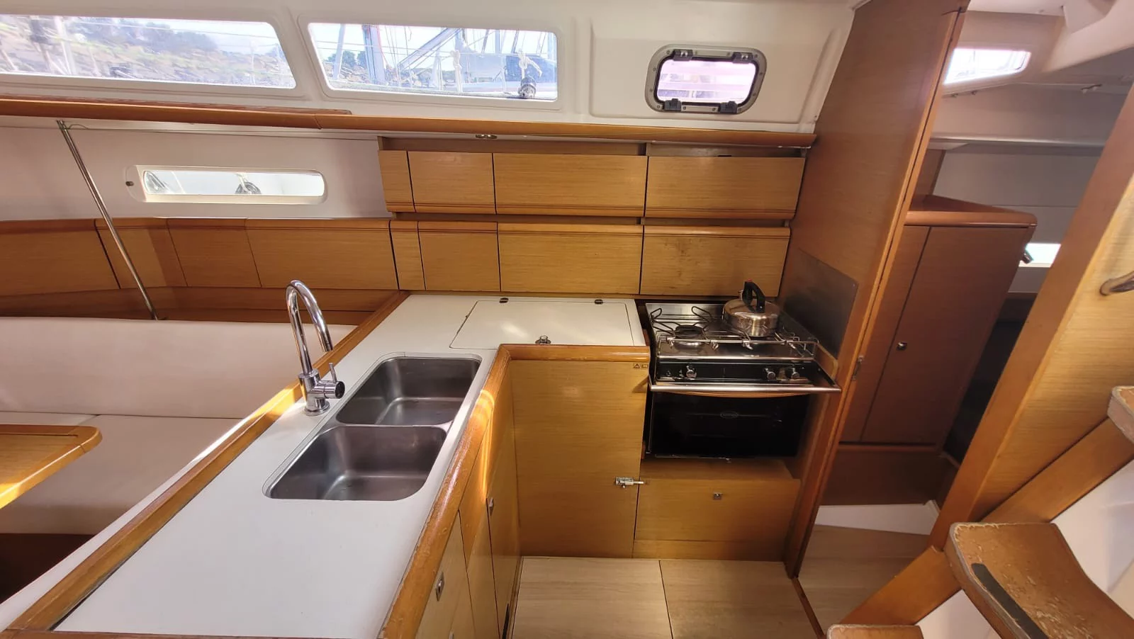 Sun Odyssey 379 "Performance" (Grenat)  - 1