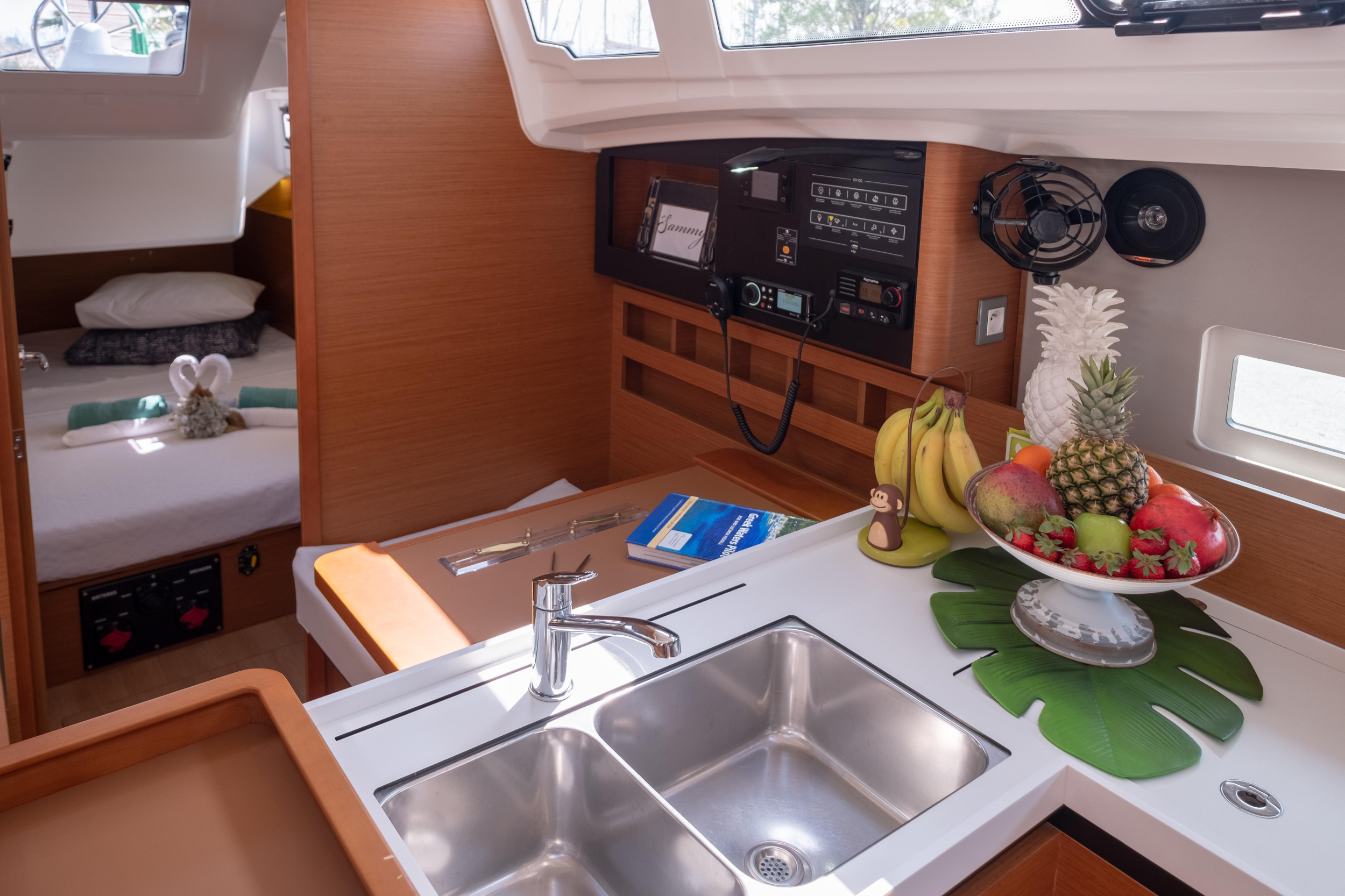 Photo #4 - Sun Odyssey 410 (Sammy) en Lefkada - 12032