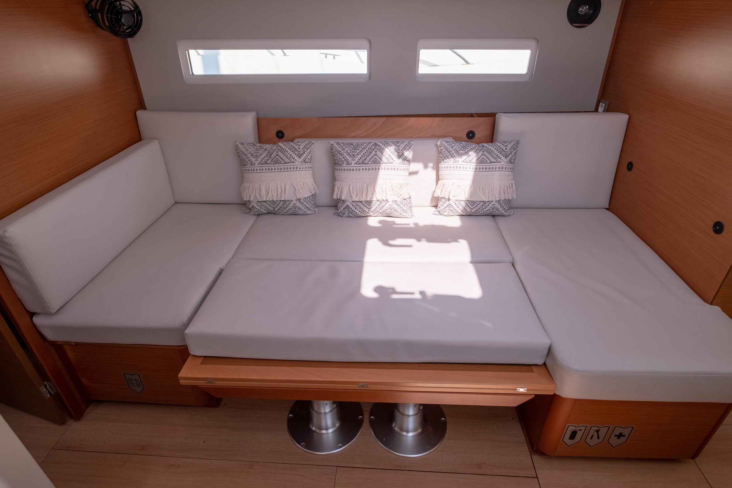 Photo #26 - Sun Odyssey 410 (Sammy) en Lefkada - 12032