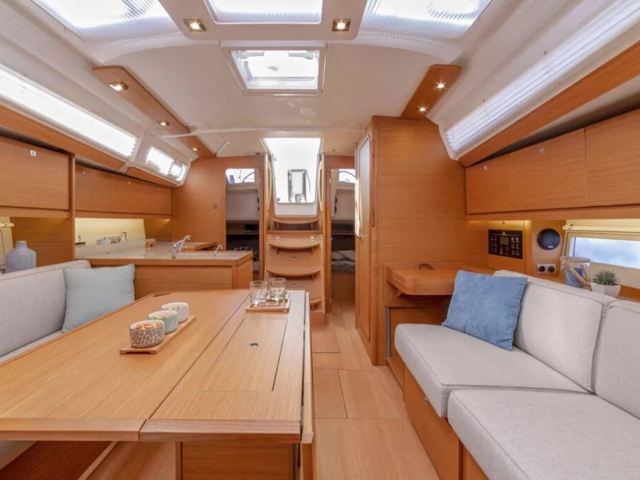 Dufour 390 Grand Large (Swell) Interior image - 10