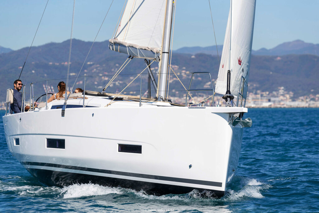 Photo #8 - Dufour 390 Grand Large (Swell) in Lefkada - 18220