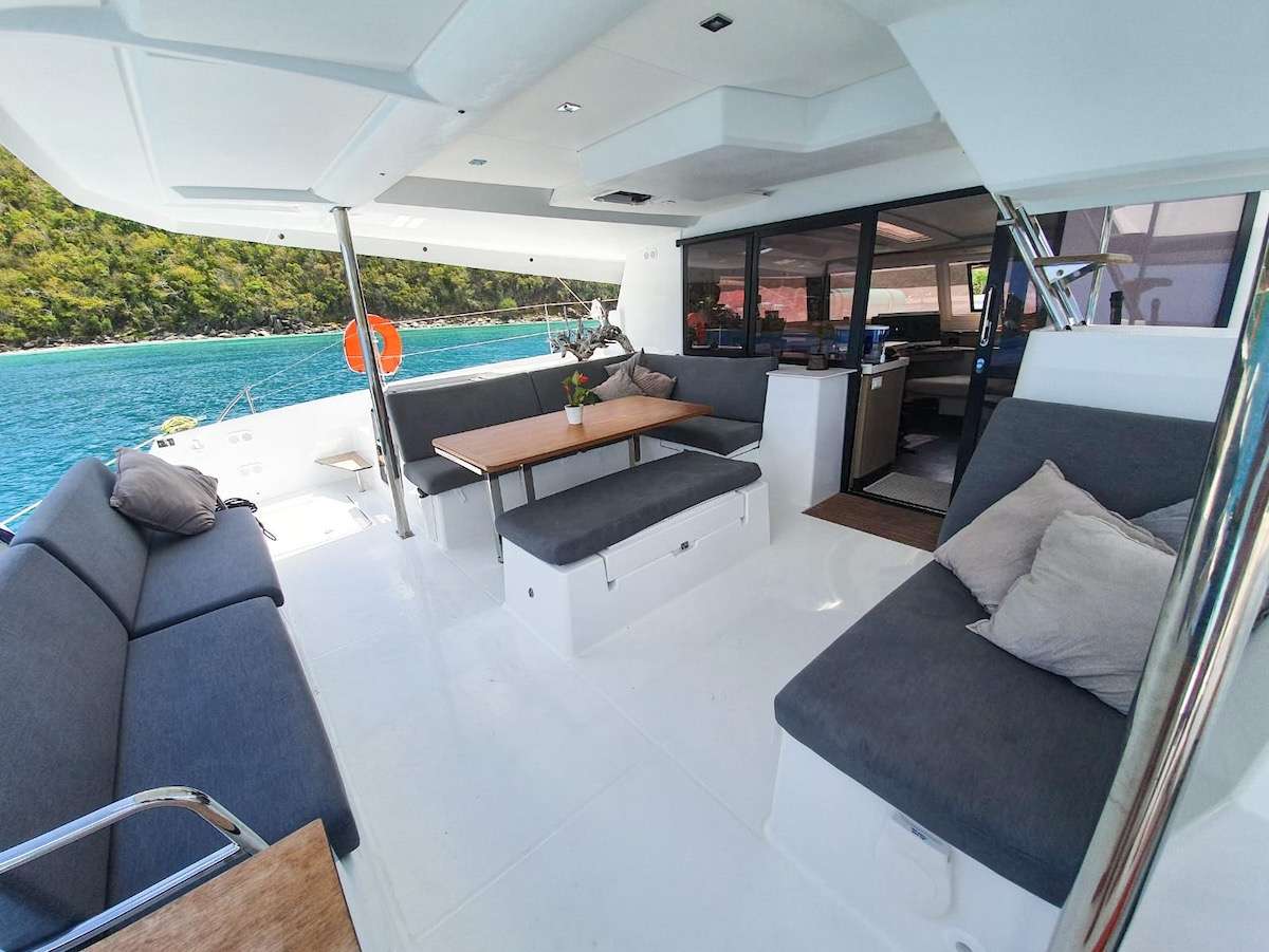 Photo #11 - Fountaine Pajot Saona 47 (Champs-Elysees) in Road Town - 19218
