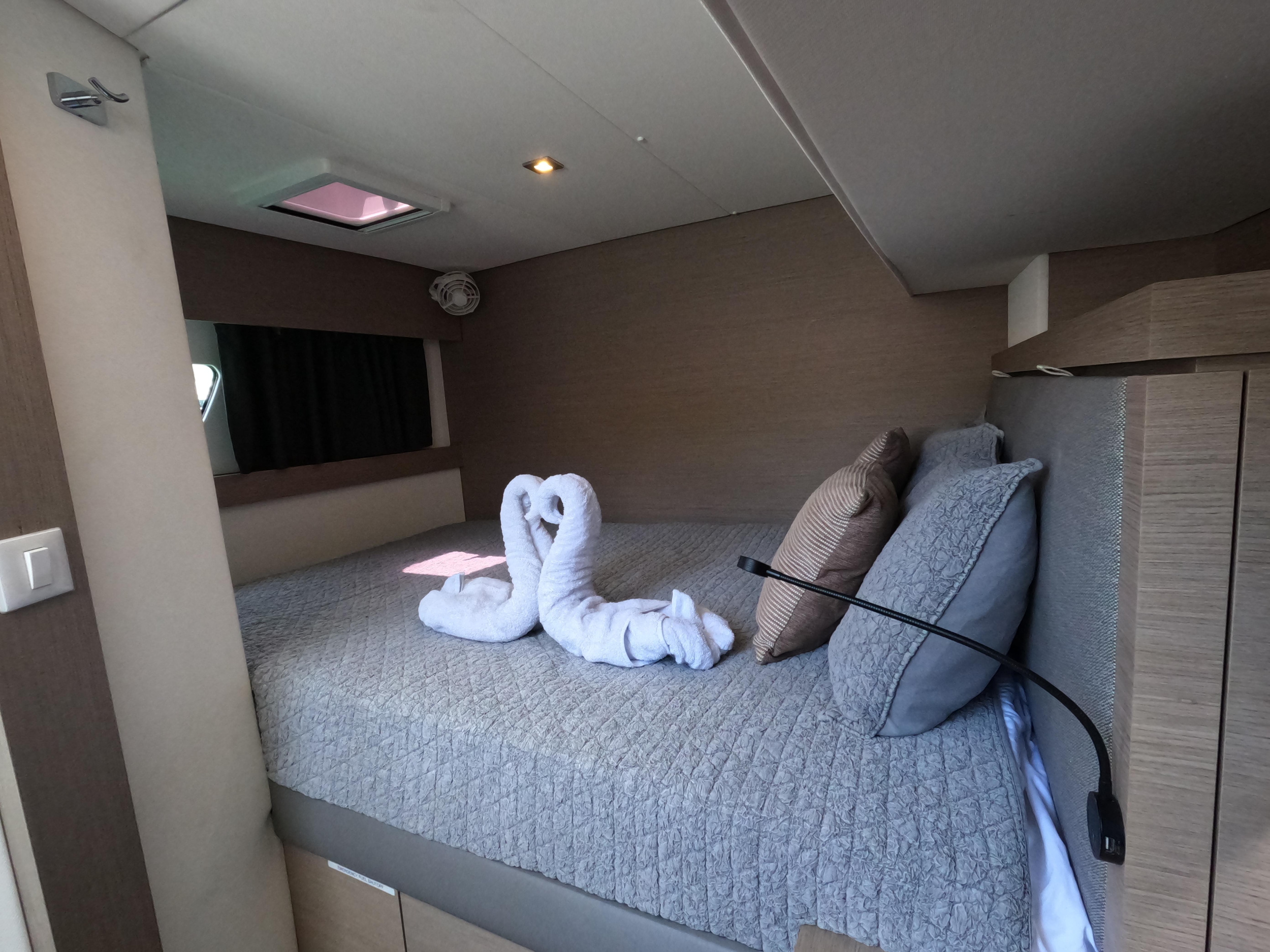 Photo #5 - Fountaine Pajot Saona 47 (Champs-Elysees) in Road Town - 19218