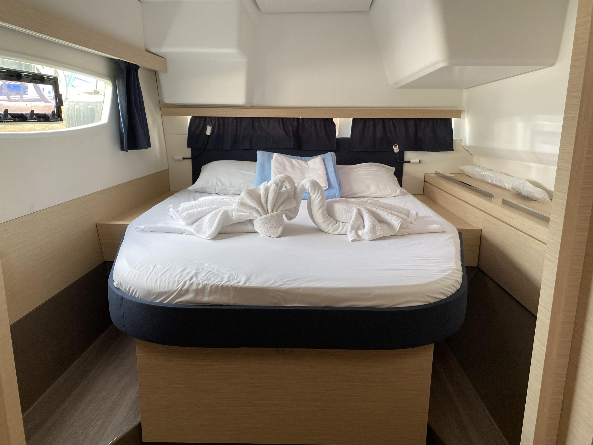 Photo #13 - Fountaine Pajot Lucia 40 (Island Life) in Road Town - 15441