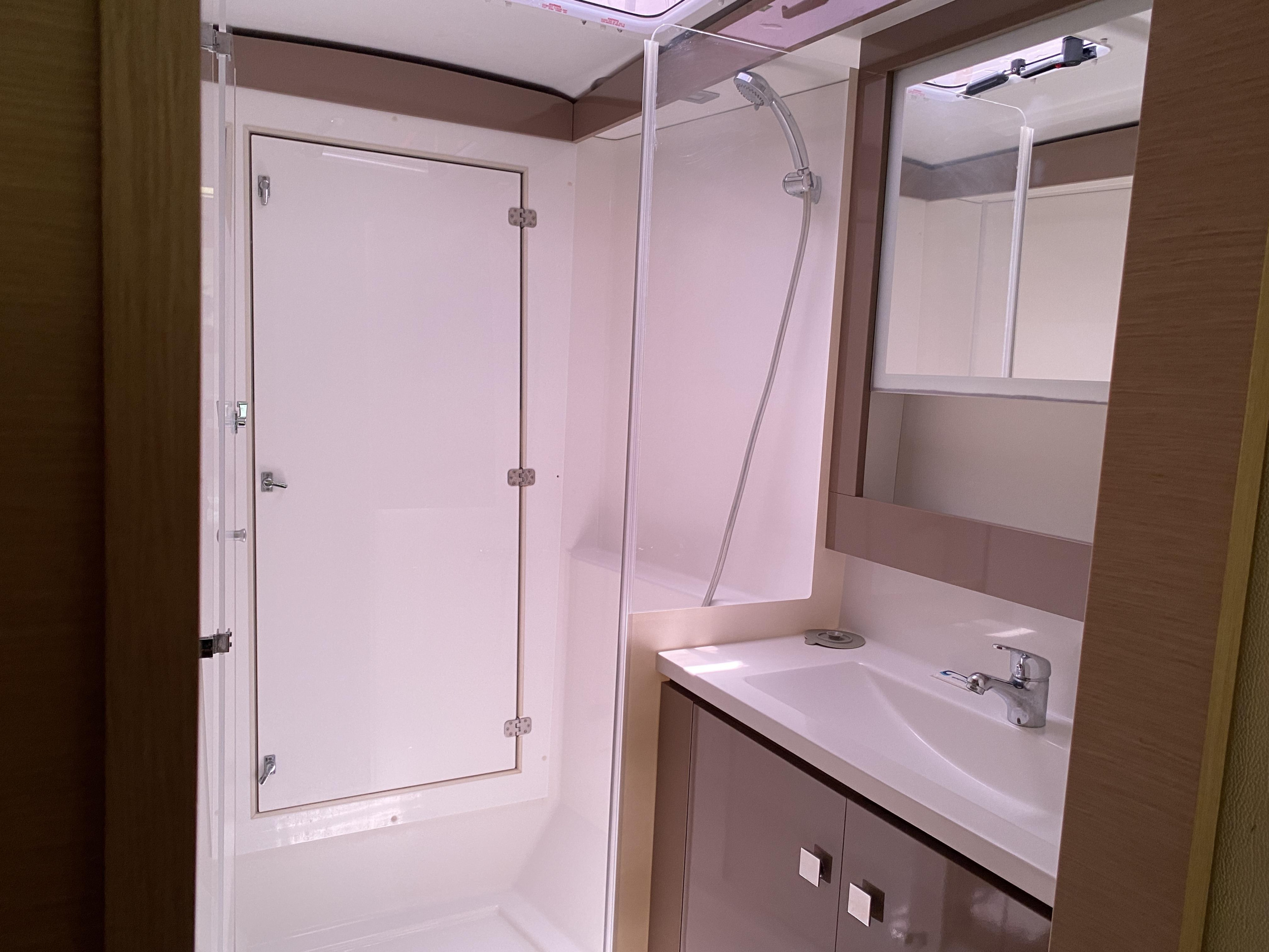 Photo #9 - Fountaine Pajot Lucia 40 (Island Life) in Road Town - 15441