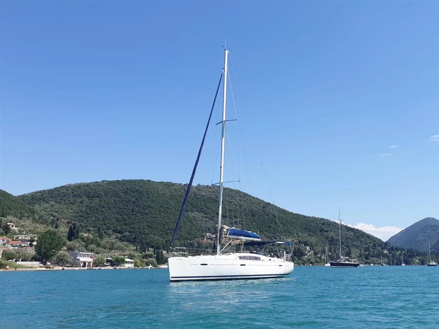 Oceanis 43 (Twins (New sails 2023 - Solar panel-Bow Thruster- A/C)) Main image - 0