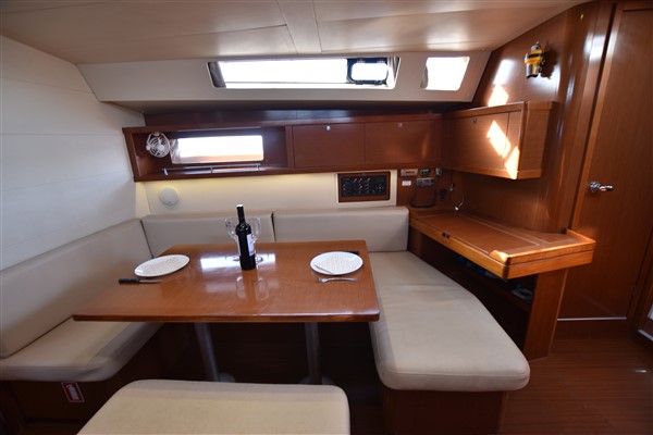 Photo #5 - Oceanis 45 (Chilli Pepper) in Volos - 18670