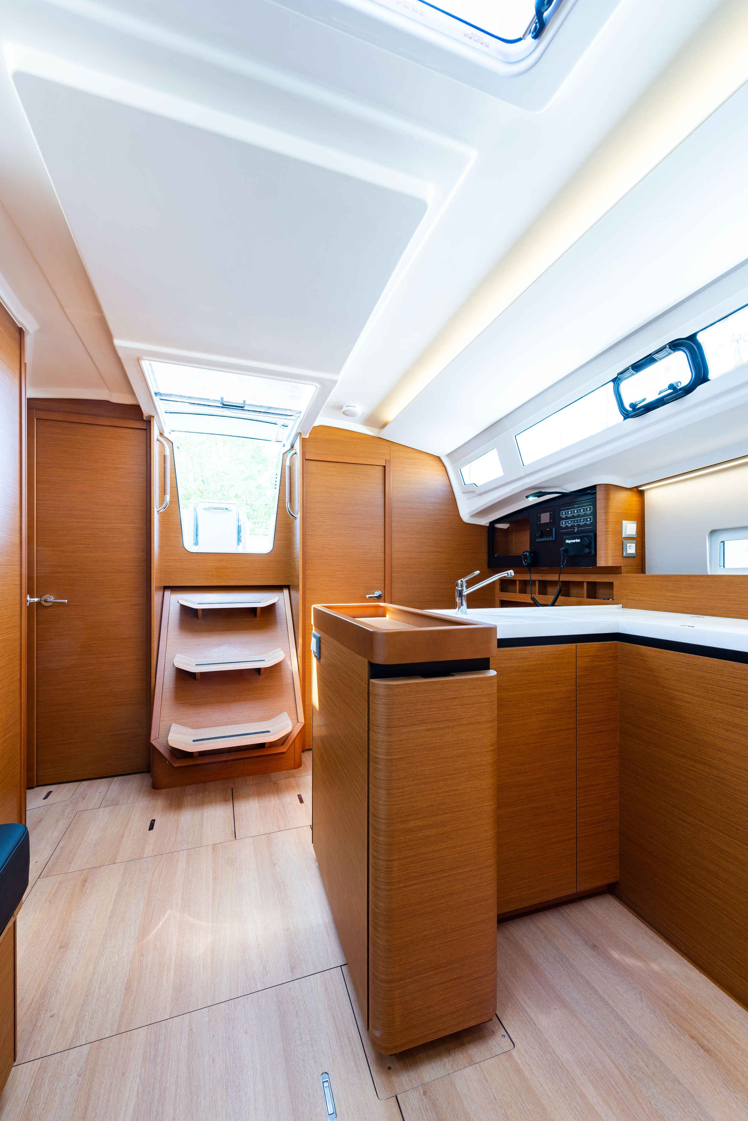 Photo #12 - Sun Odyssey 410 (Martha) en Lefkada - 14027