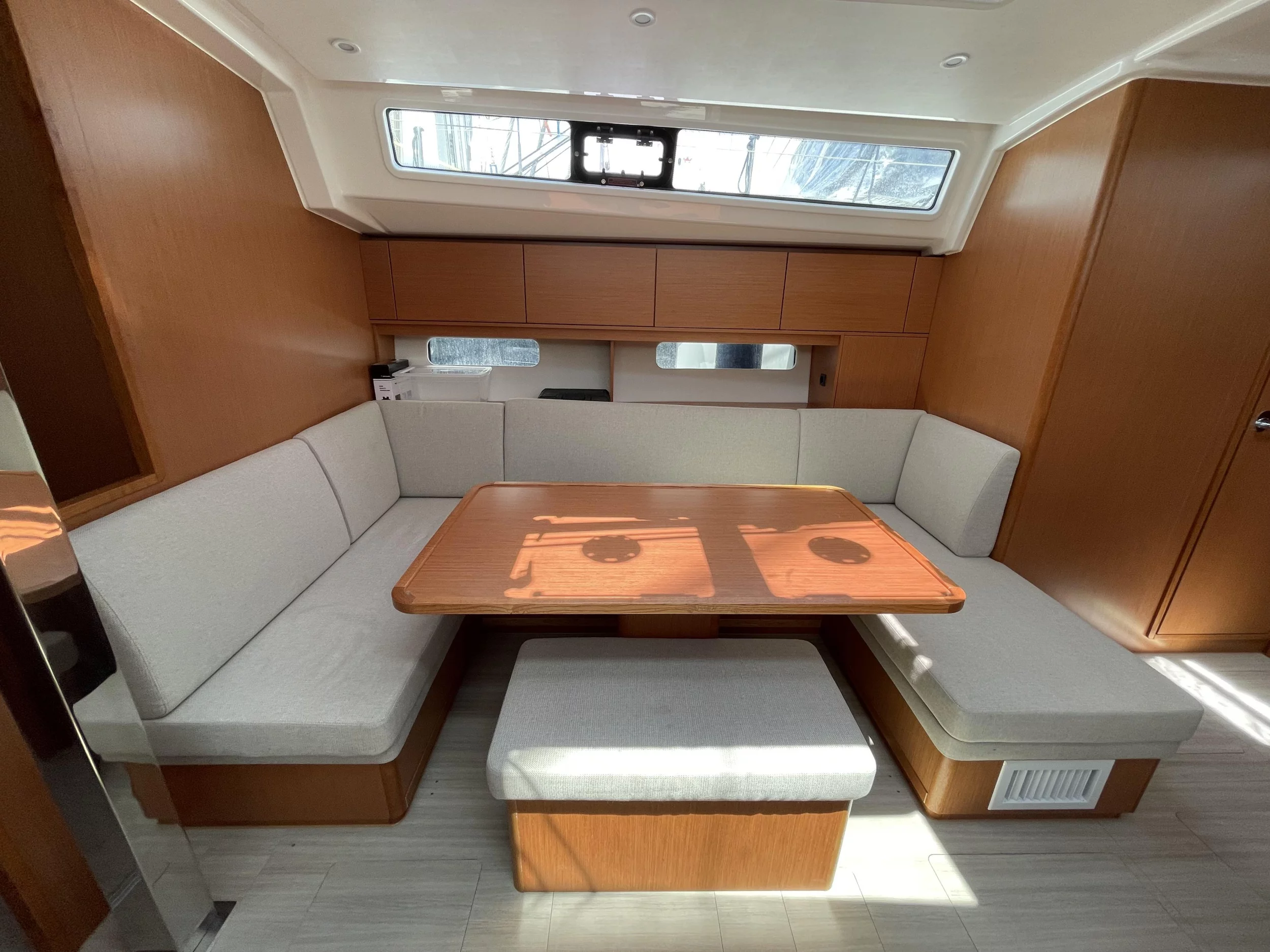 Bavaria C46 (Dimokritos)  - 11