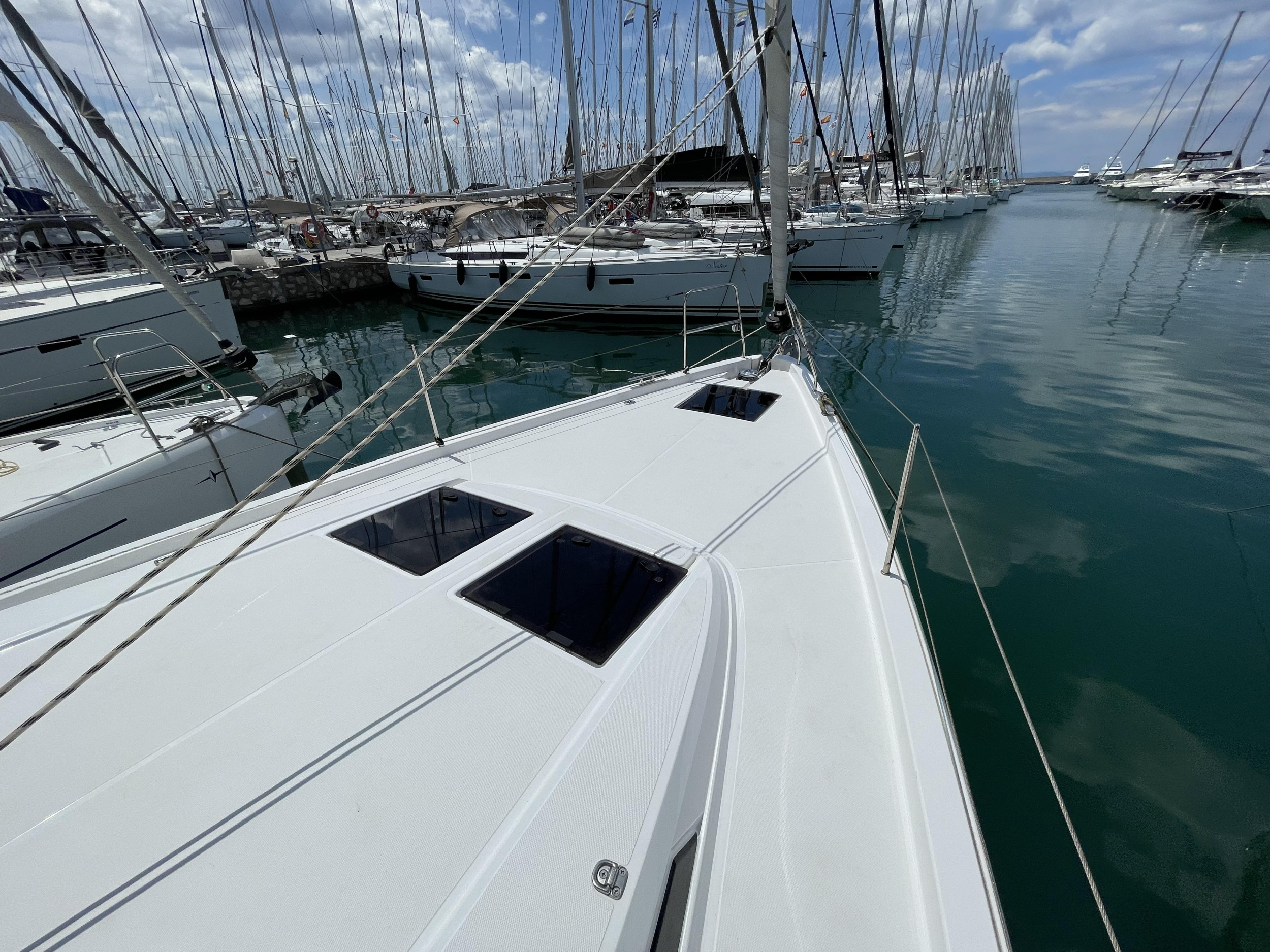 Photo #3 - Bavaria C46 (Dimokritos) in Athen - 16918
