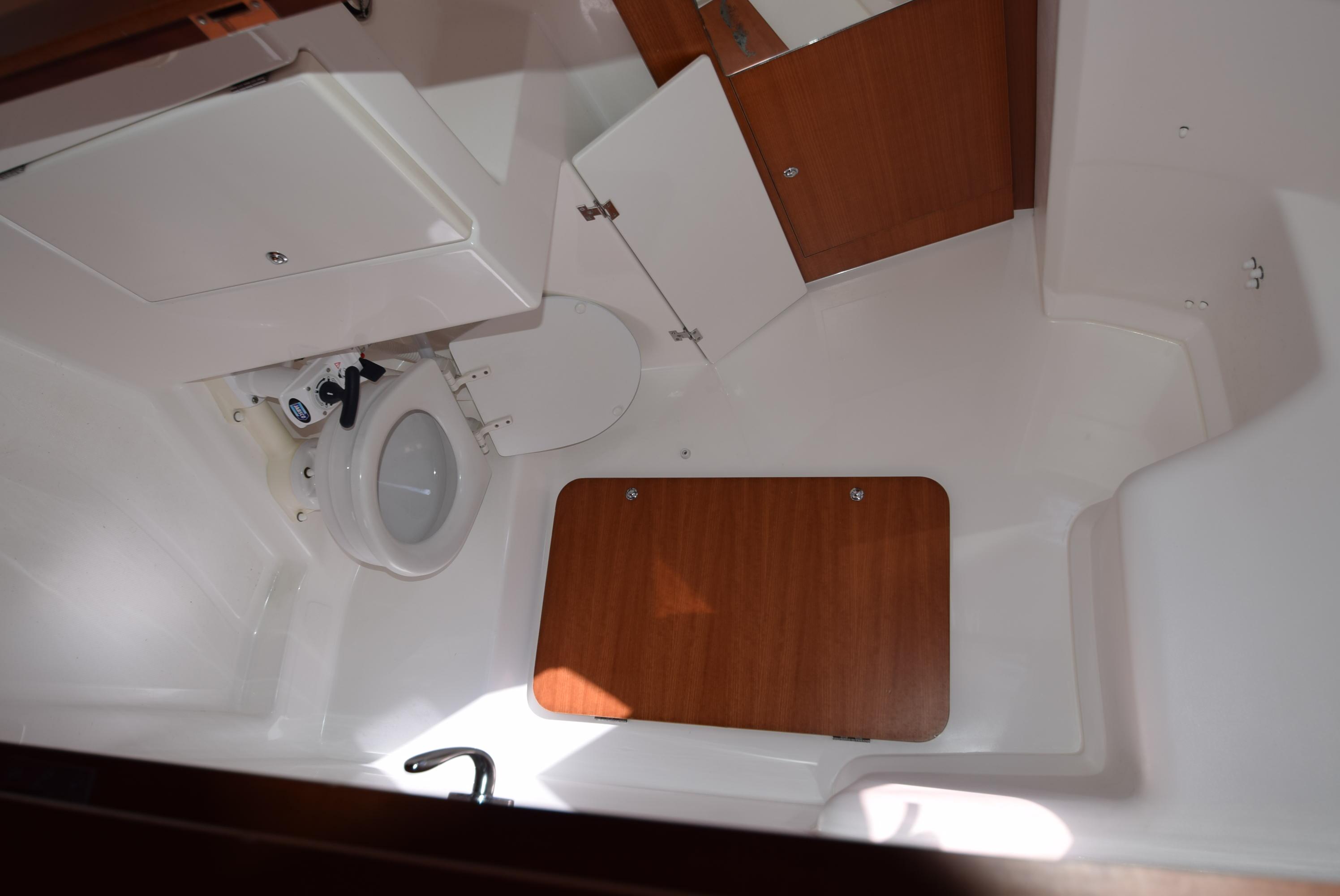 Photo #5 - Dufour 335 Grand Large (Vittoria) en Nieuwpoort - 18276