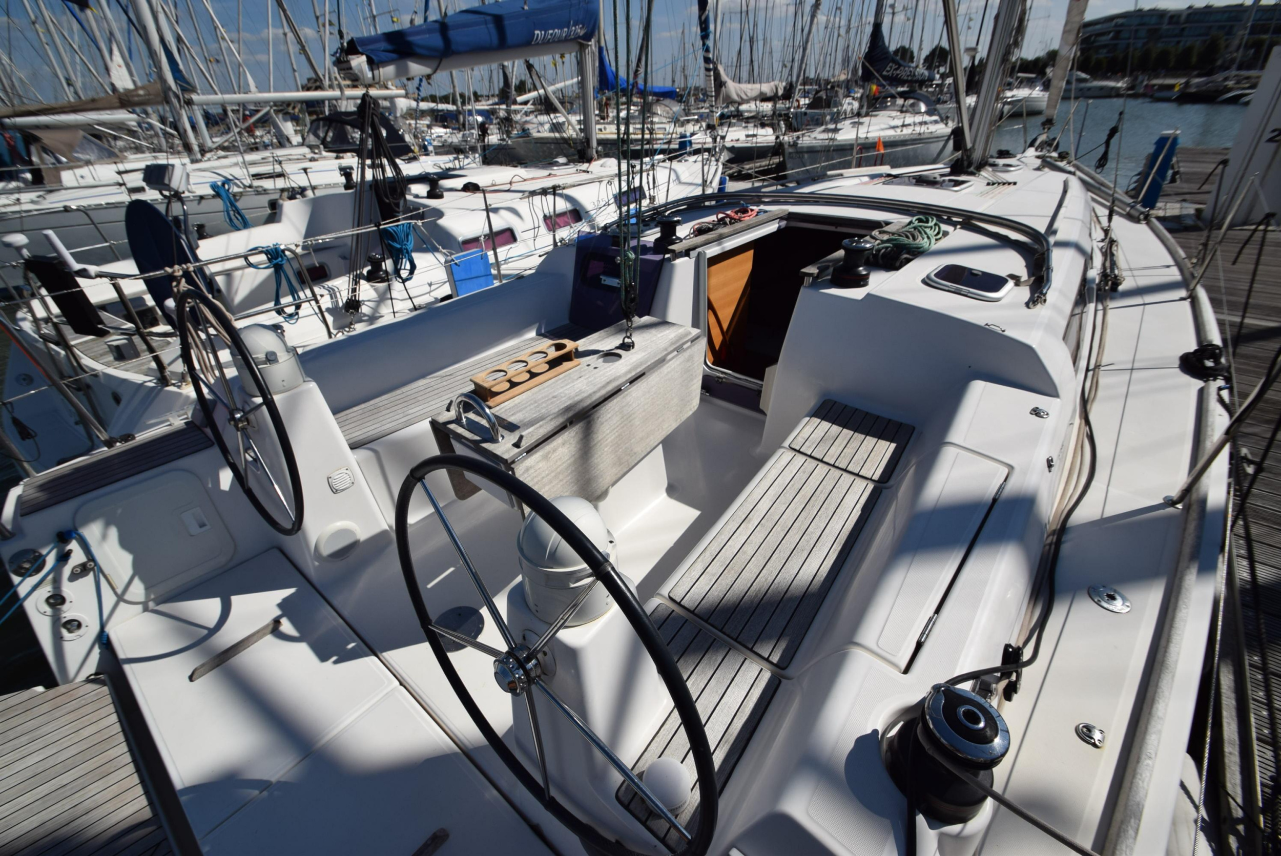 Photo #14 - Dufour 335 Grand Large (Vittoria) en Nieuwpoort - 18276
