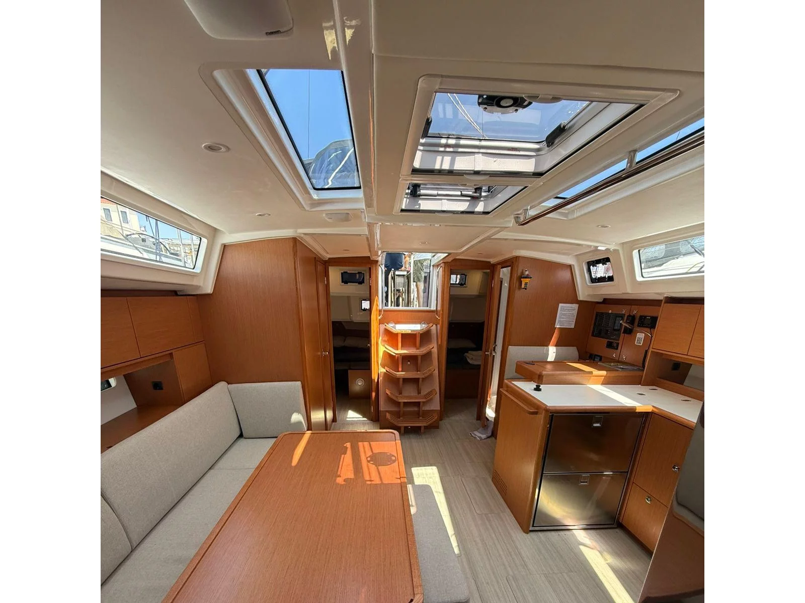 Bavaria C46 (Aegeas) Interior image - 14