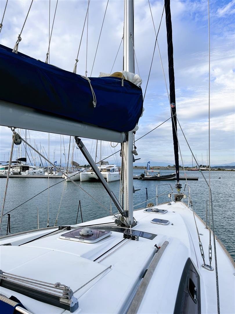 Photo #9 - Oceanis 43+ (Twins) in Lavrion - 17731