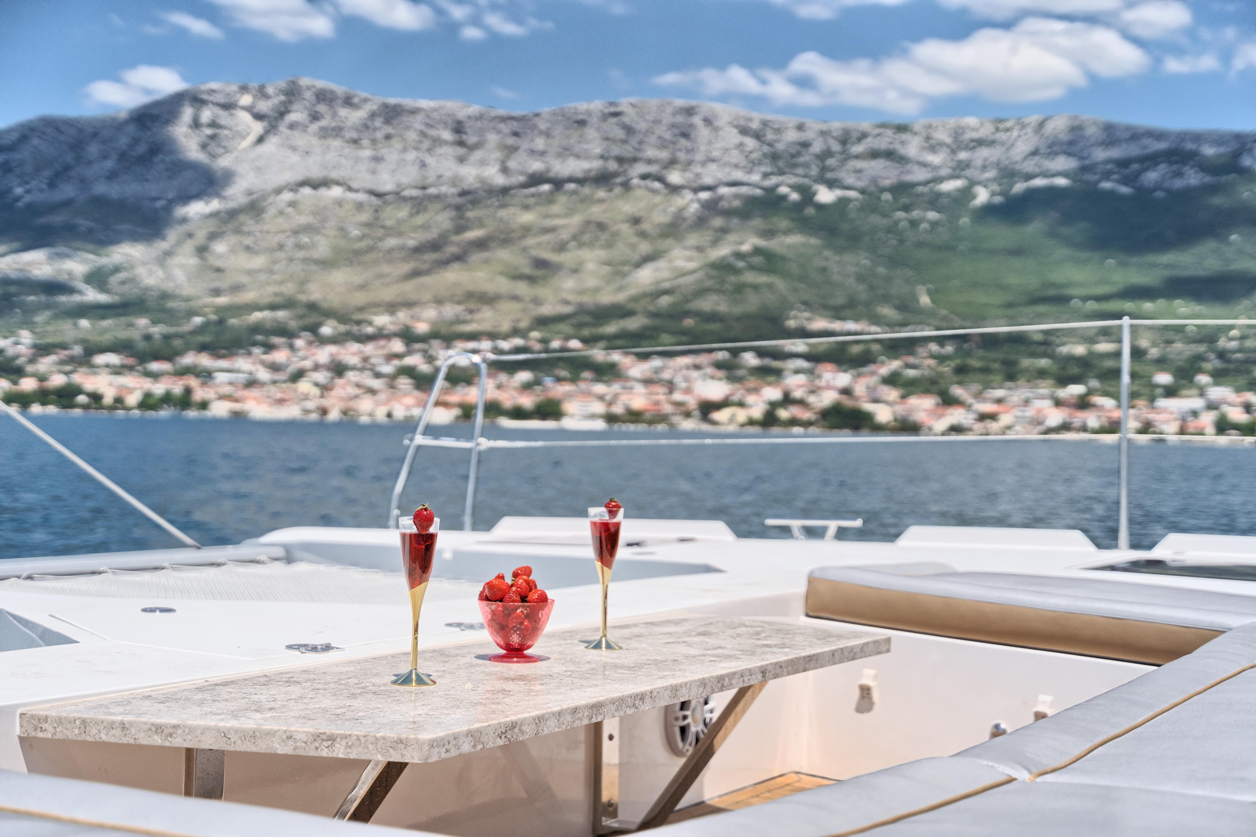 Photo #25 - Luna 49 (Gold) in Split - 18251
