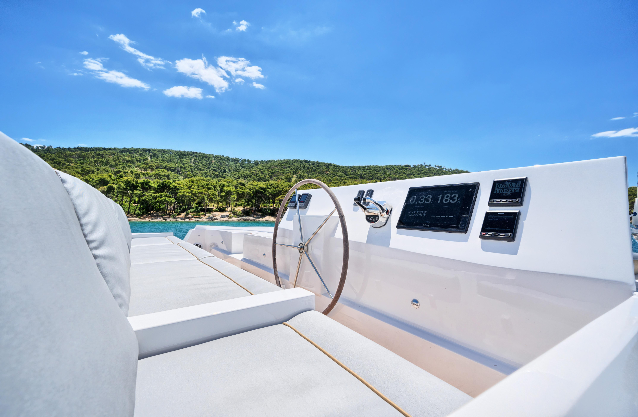 Photo #9 - Luna 49 (Gold) in Split - 18251