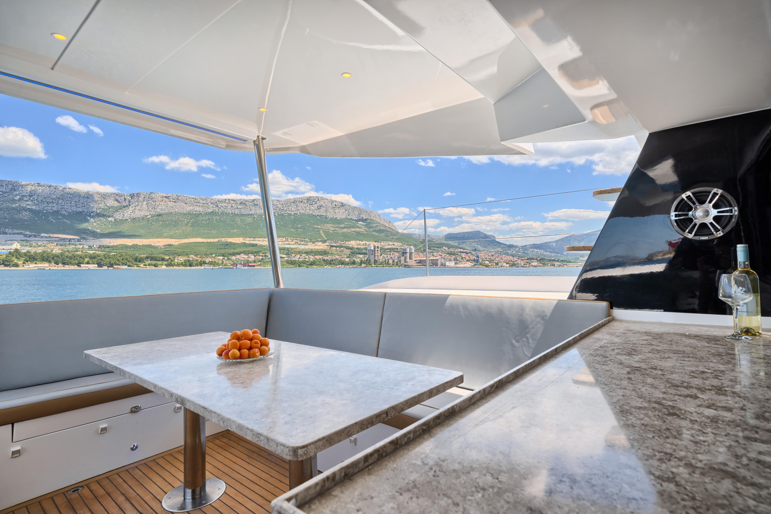 Photo #43 - Luna 49 (Gold) in Split - 18251