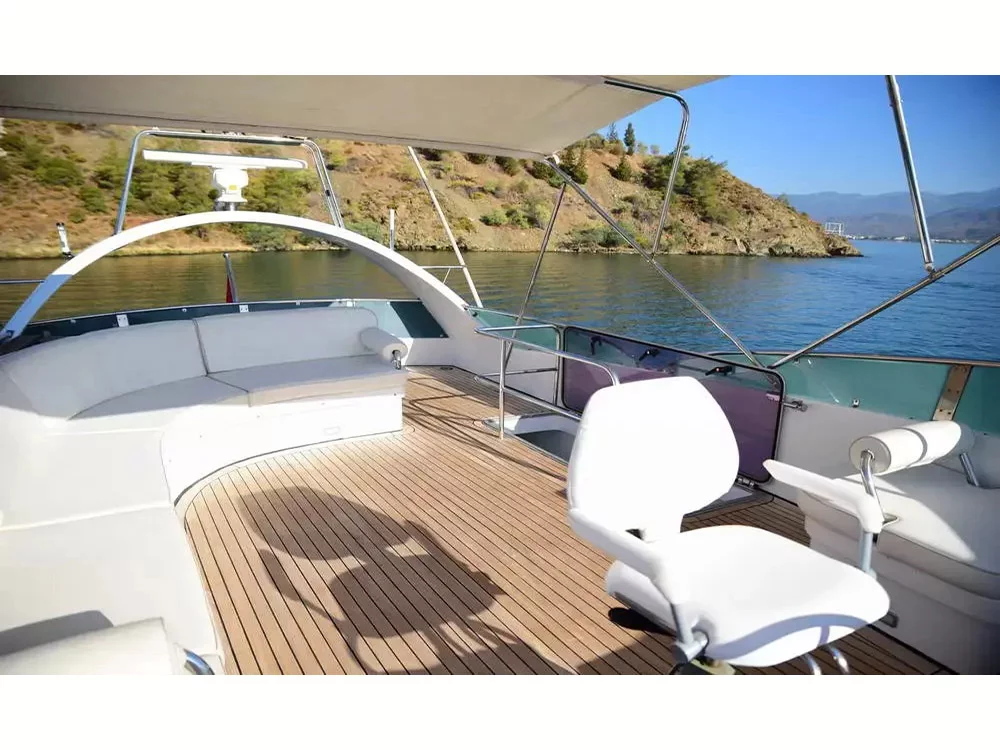 Motoryacht (Sirocco)  - 14